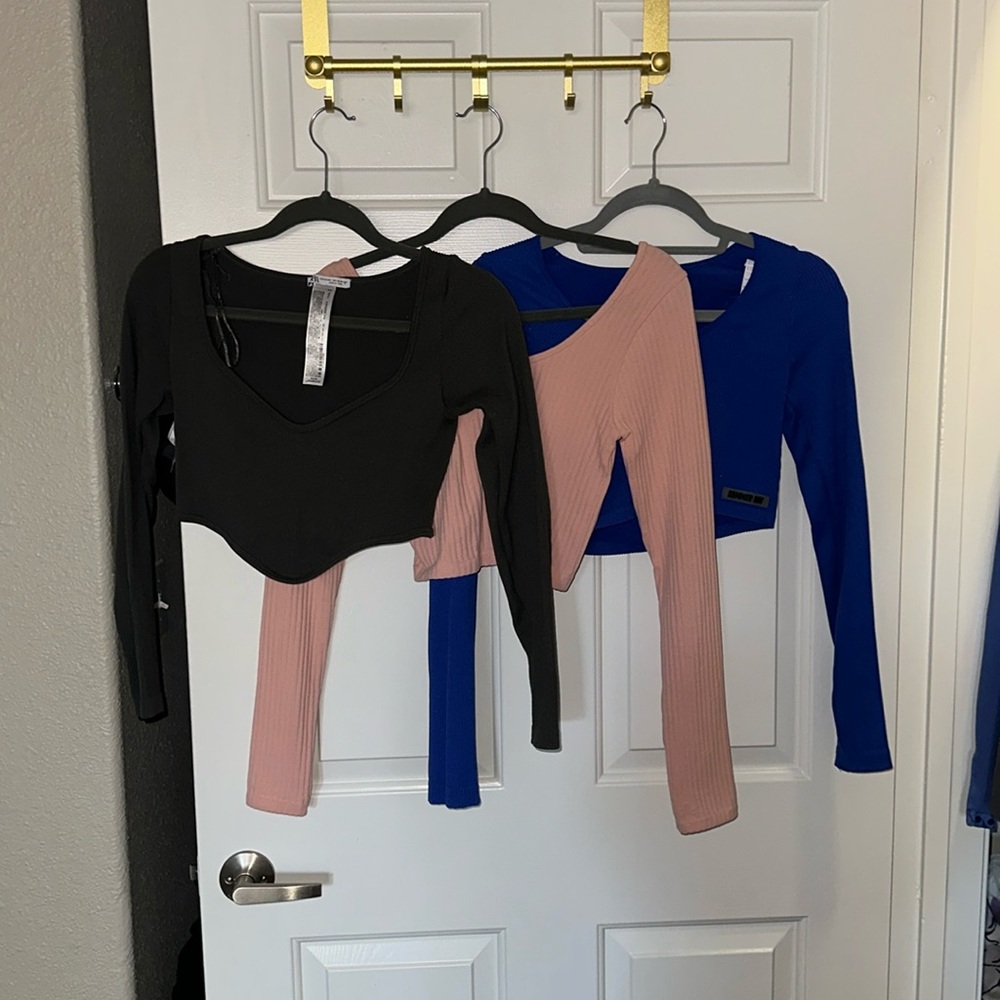 Basics long sleeve crop top